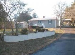 434 Lakeview Cir, Louisa, VA 23093