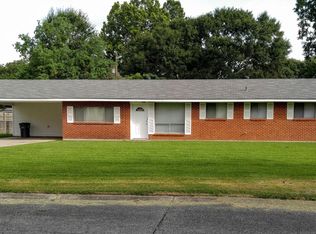 8385 Barnett Dr, Baton Rouge, LA 70809