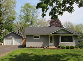 75 Maple St, Elgin, IL 60123