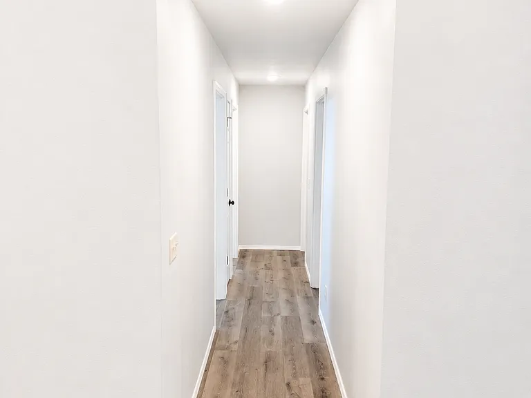 2489 Chestnut Dr — Photo 9