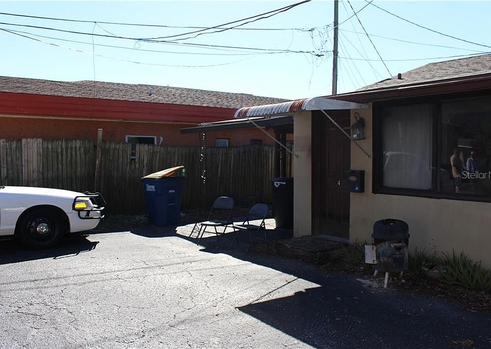 1st image of 330 S Highland Ave