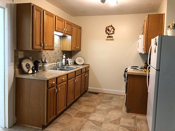 New kitchen cabinets