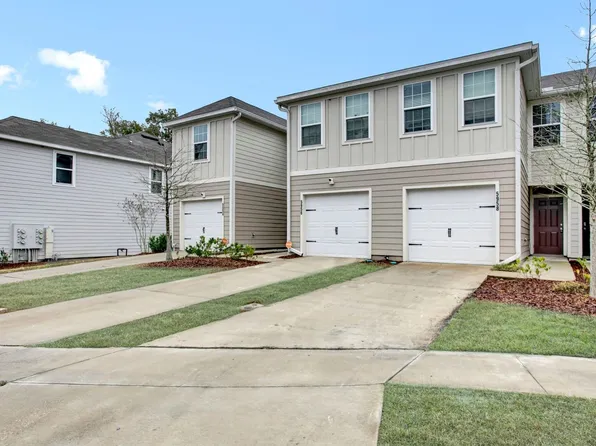 5958 Creekside Crossing Dr, Jacksonville, FL 32210