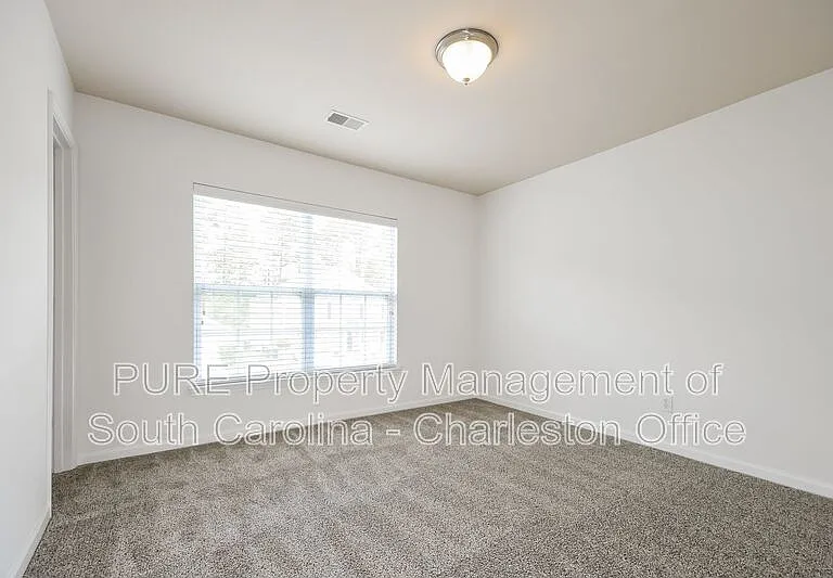 191 Emerald Isle Dr — Photo 13