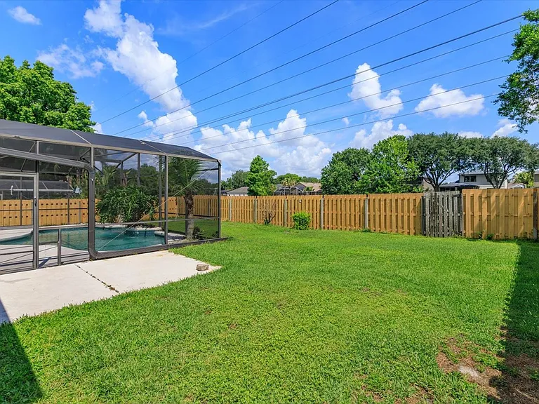 116 Brookshire Ct — Photo 26