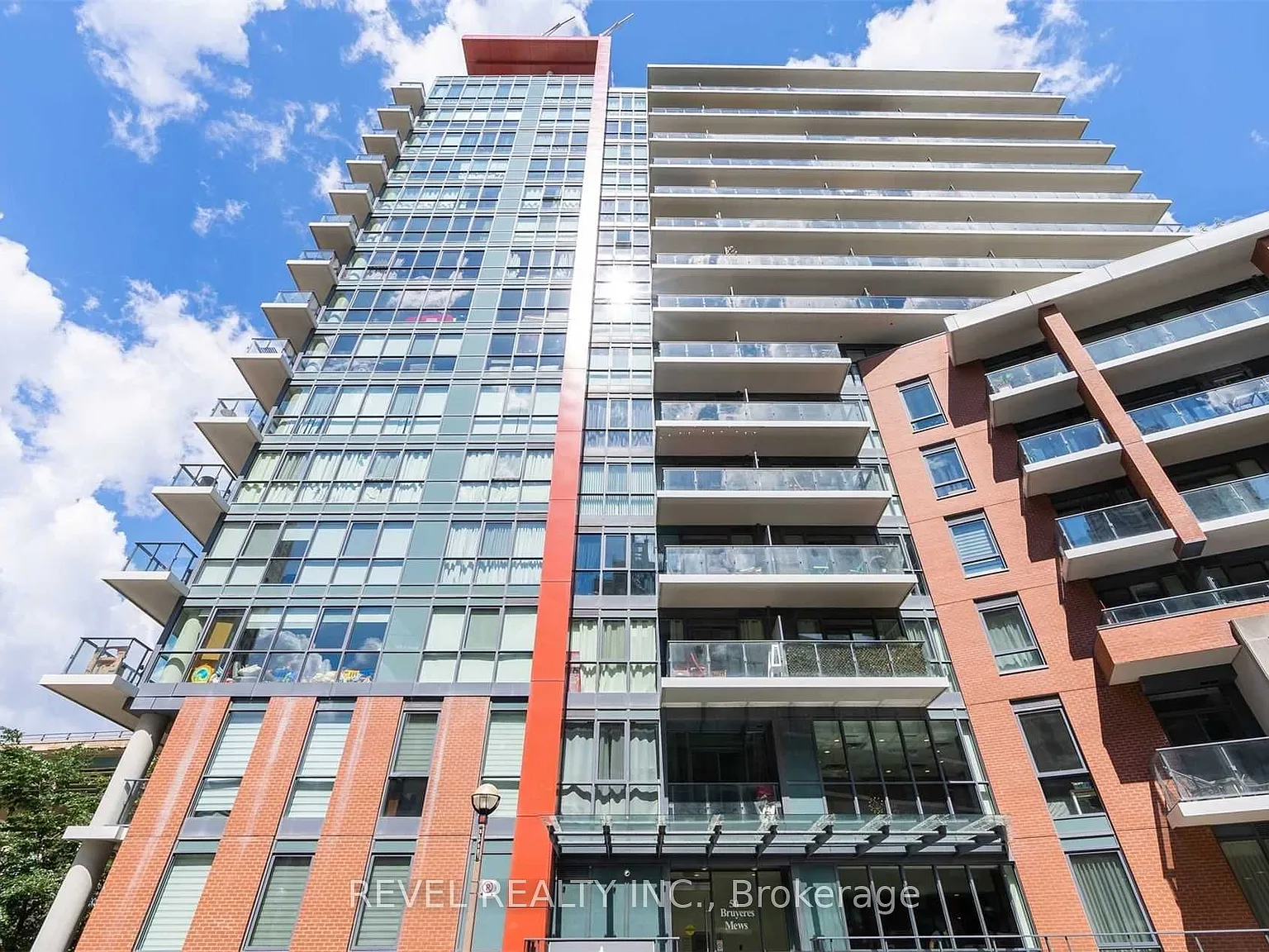 2 bed, $2,700 — Photo 2