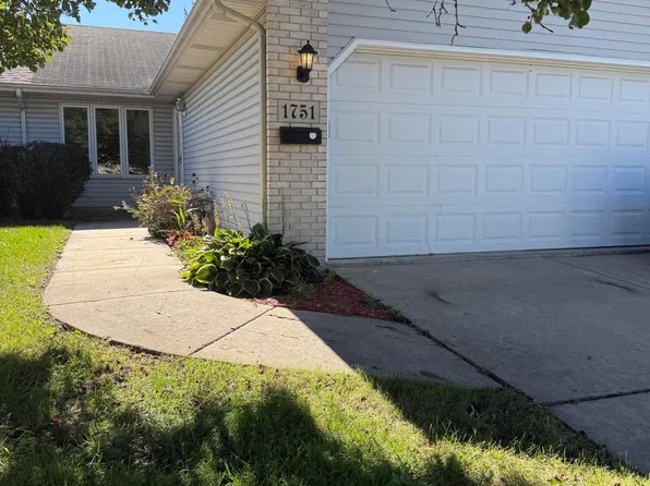 1751 Beech Dr, Crown Point, IN 46307