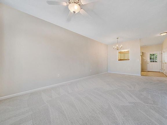 3rd image of 8222 Emerald Court Dr
