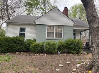 8846 Virginia Ln, Kansas City, MO 64114