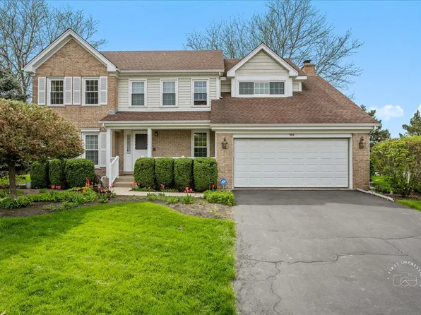 903 Fox Chase Ct, Saint Charles, IL 60174