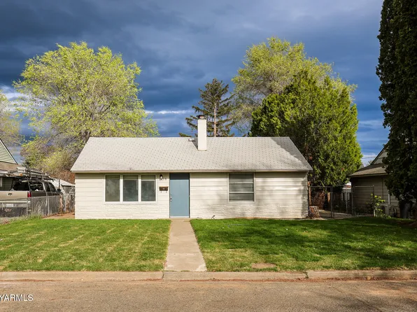 1319 S 11th Ave, Yakima, WA 98902