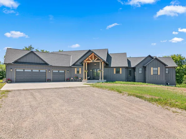 7575 Greenfield Rd, Loretto, MN 55357