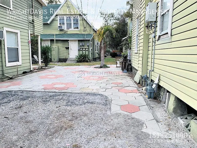 432 8th Ave N #2 — Photo 14