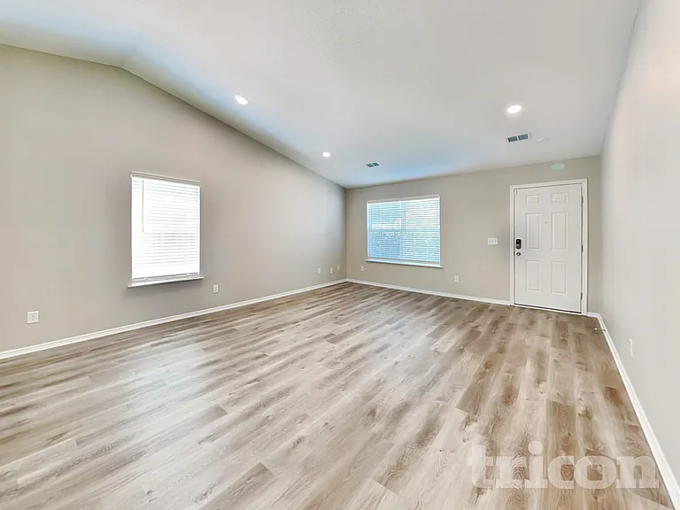 7 Glassglenn Dr — Photo 4