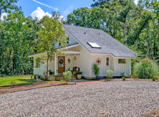 5261 Chisolm Rd, Johns Island, SC 29455