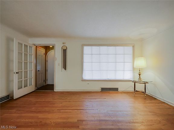 3rd image of 19431 Ormiston Ave