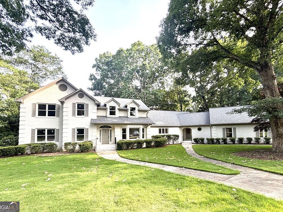 1st image of 1101 Forrest Hills Dr