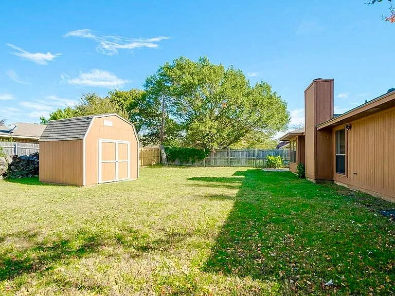 3502 Wentworth Dr — Photo 14