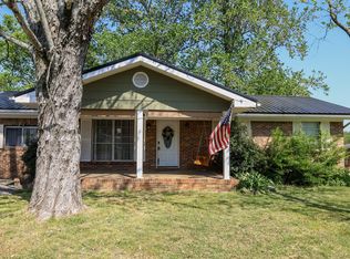 549 Pinewood Cir, Fort Oglethorpe, GA 30742