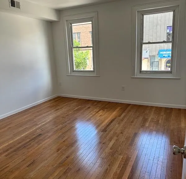602 Washington St #2 — Photo 2