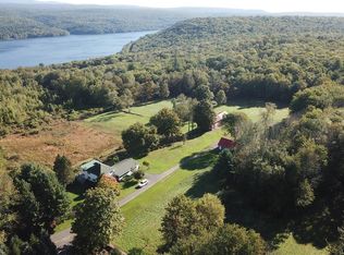 1062 S Hill Rd, Wawarsing, NY 12740