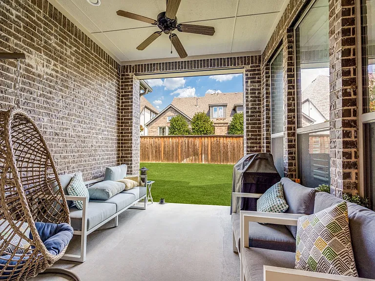 905 Asbury Dr — Photo 24