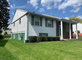 1154 Morris St, Alpha, NJ 08865