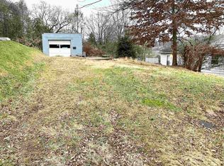 20 Harvey St, Westover, WV 26501