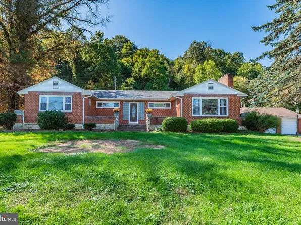 245 Old York Rd, New Cumberland, PA 17070