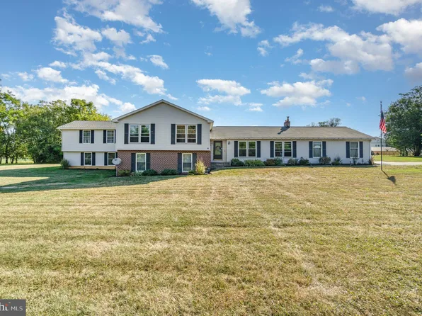 251 Old Stone House Rd S, Mechanicsburg, PA 17055