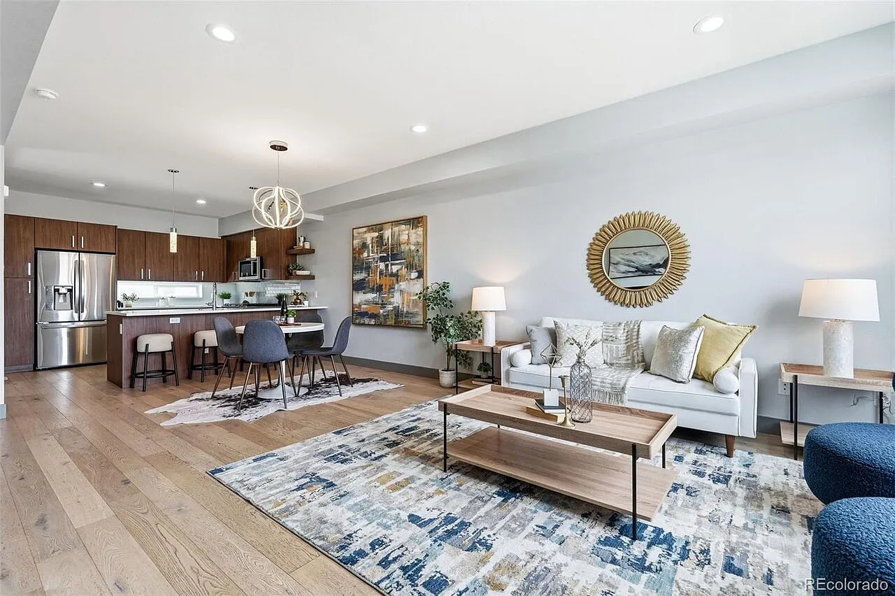 2 bed, 2.5 bath, 1382 sqft, $2,750 — Photo 4