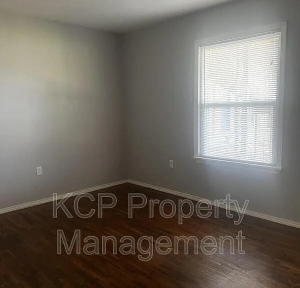 115 N Albert Pike Ave #6 — Photo 16