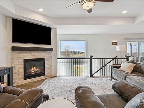 5th image of 5946 Rock Ridge Dr