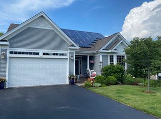 165 S Pointe Dr, S Burlington, VT 05403