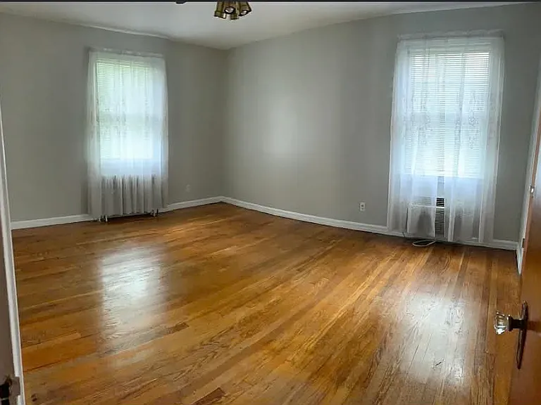 816 Kingsland Ln #2 — Photo 2