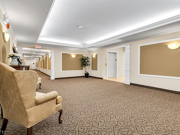 5th image of 3210 Chesterwood Way BLDG 3000 #3210