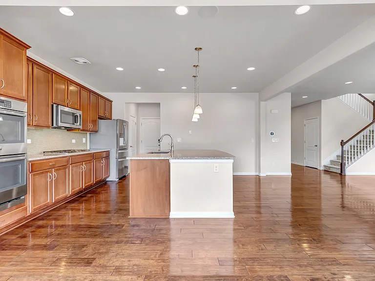 7588 Blue Water Dr — Photo 14