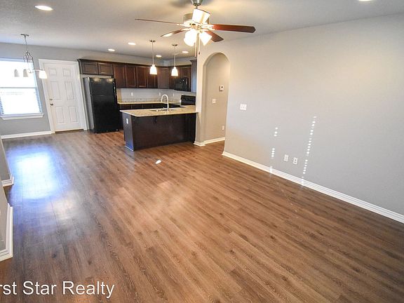 4th image of 1010 Seabiscuit Dr