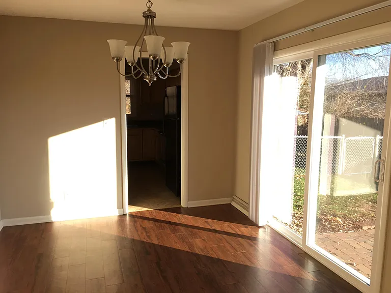 2404 Lyndhurst Dr — Photo 8