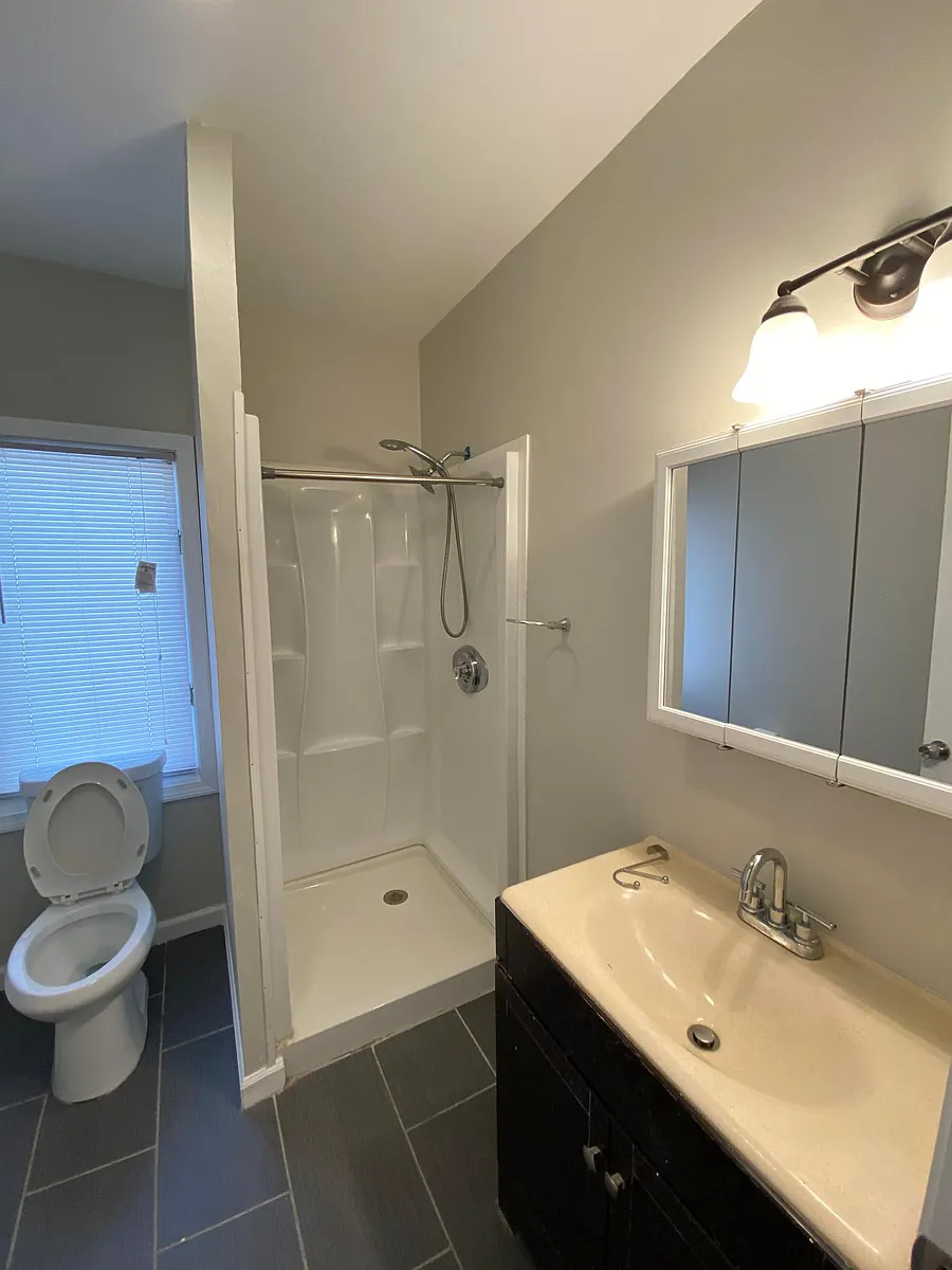 Building Photo - 738 Savin Ave #1B