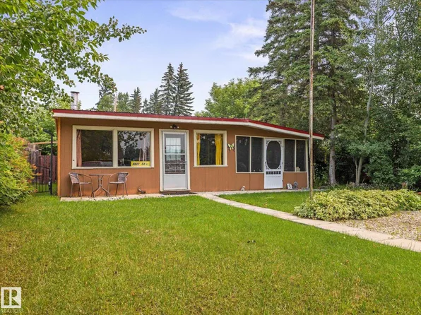 4907 54th St, Alberta Beach, AB T0E 0A0