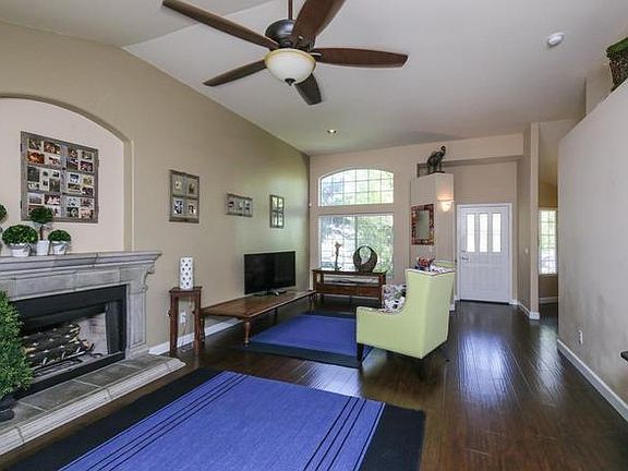 3rd image of 1189 E La France Dr