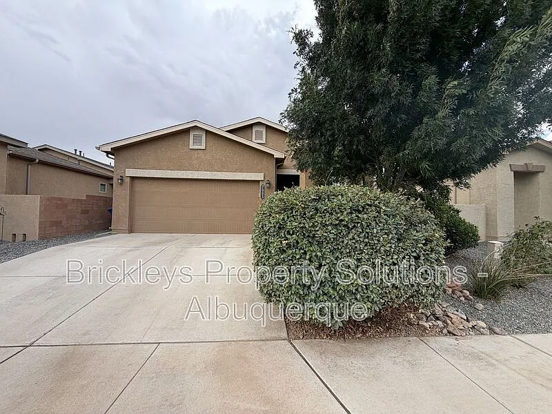 7005 Silver Moon Rd NW