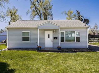 387 26th Ave SW, Cedar Rapids, IA 52404