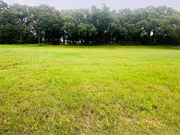 105 Kylie St, Cleburne, TX 76031
