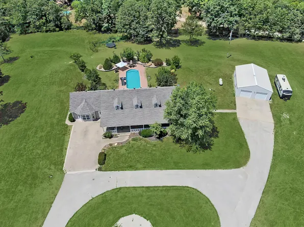 675 County Road 364, Thayer, MO 65791