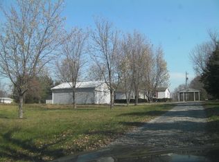 7566 Mad River Rd, Hillsboro, OH 45133