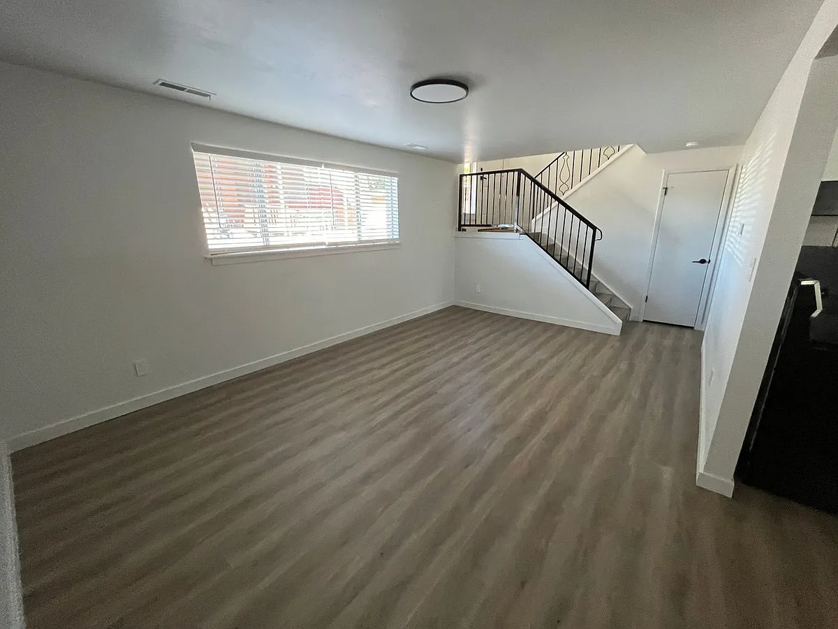 Building Photo - 1230 W 580 N