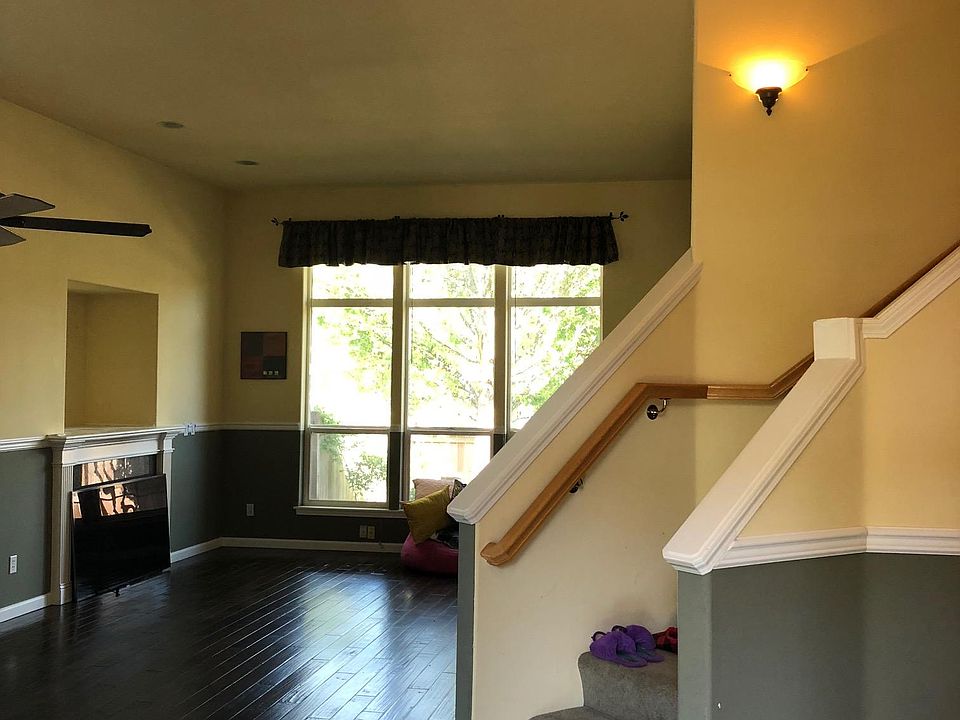 Entry into open living room