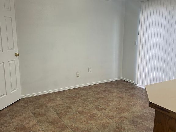 3rd image of 1013 SE 5th St #A & B